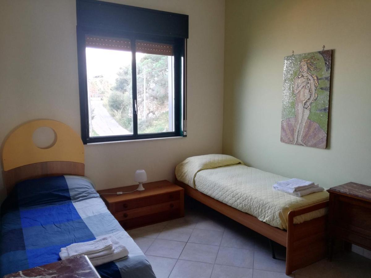 Casa Vacanze La Petrusella Trabia Eksteriør billede