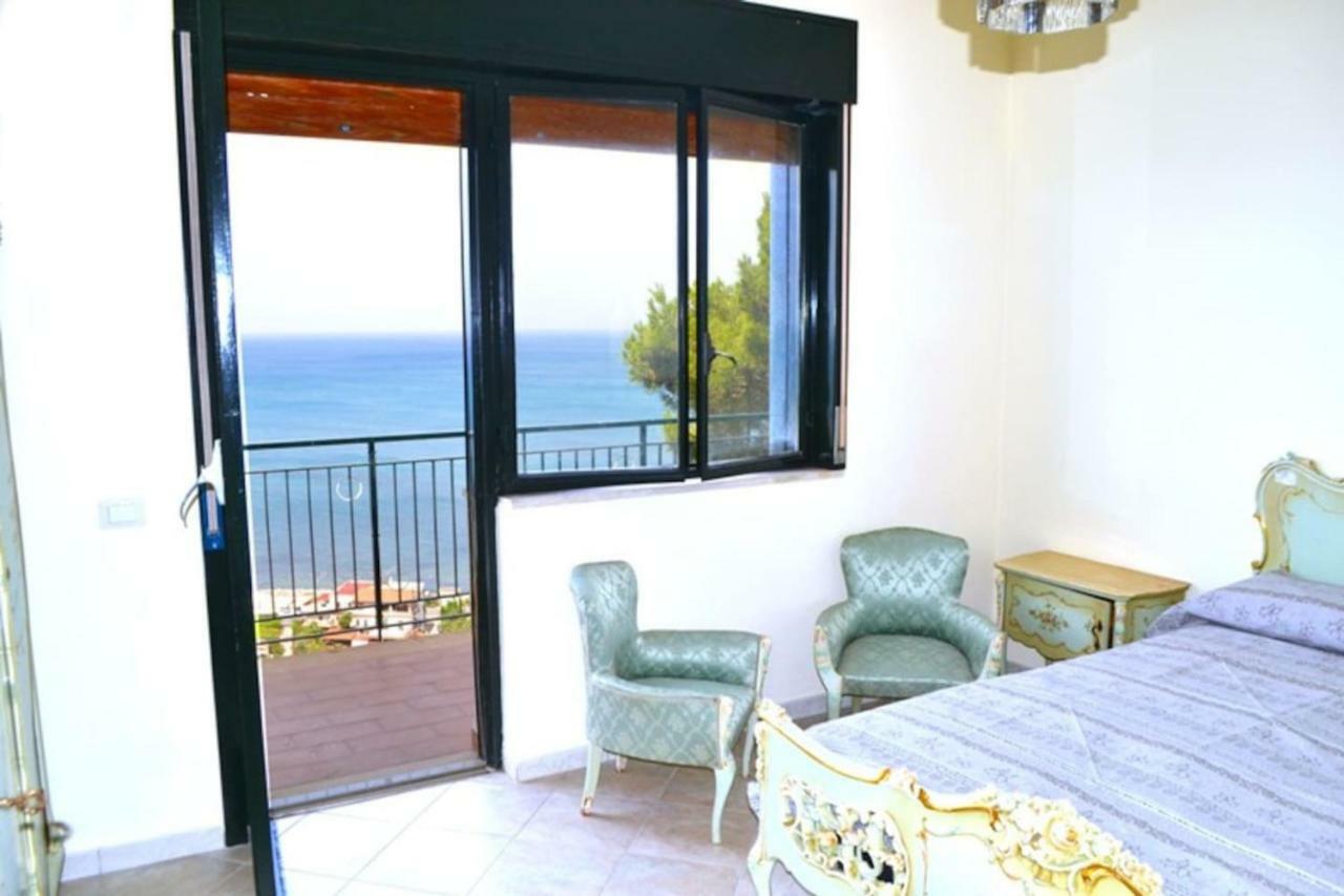 Casa Vacanze La Petrusella Trabia Eksteriør billede